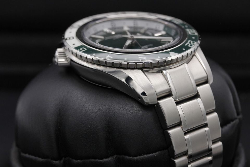 Grand Seiko Sport Collection SBGE295 Image 4